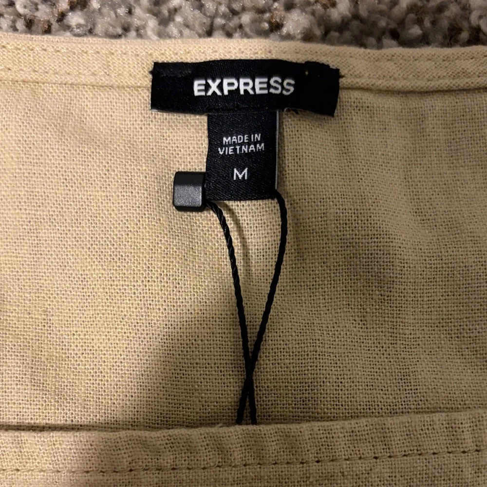 Express chic versatile